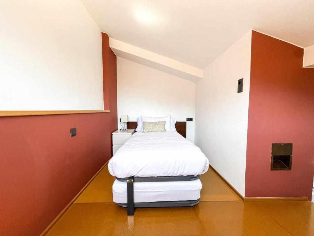 Loft Cort Reial Atico In The Heart Of The Old Town Apartment Херона Екстериор снимка