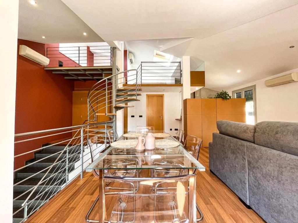 Loft Cort Reial Atico In The Heart Of The Old Town Apartment Херона Екстериор снимка